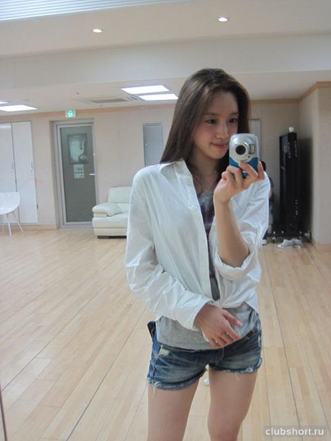 881_japan_girls_in_shorts_23.jpg